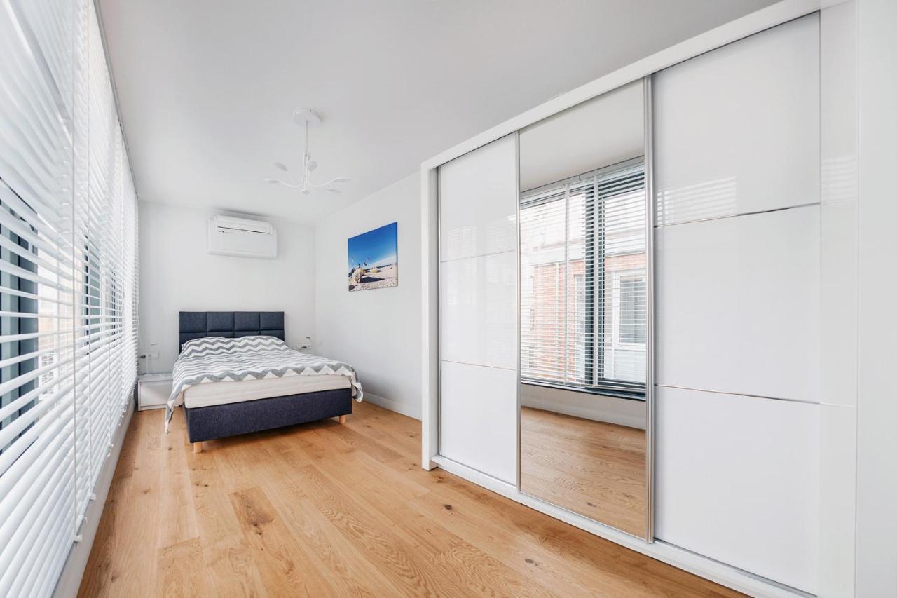 VIU Apartament z tarasem w sercu Gdańska Bagian luar foto