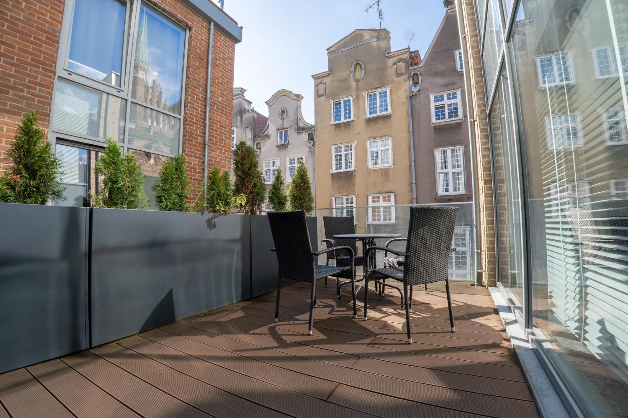 VIU Apartament z tarasem w sercu Gdańska Bagian luar foto